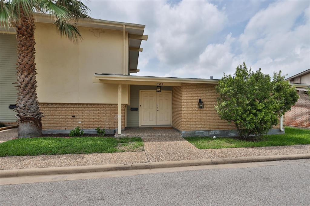 6912 Williams Drive
