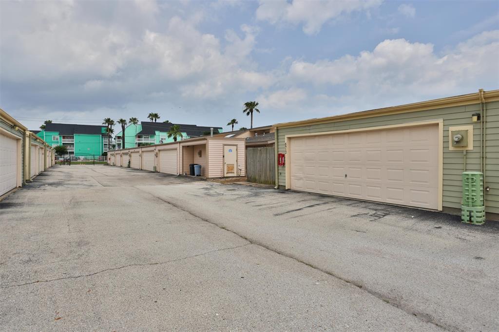 6912 Williams Drive, Galveston, Texas image 41