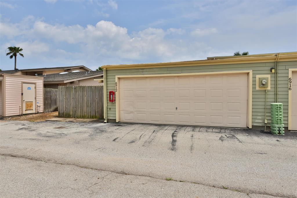 6912 Williams Drive, Galveston, Texas image 40