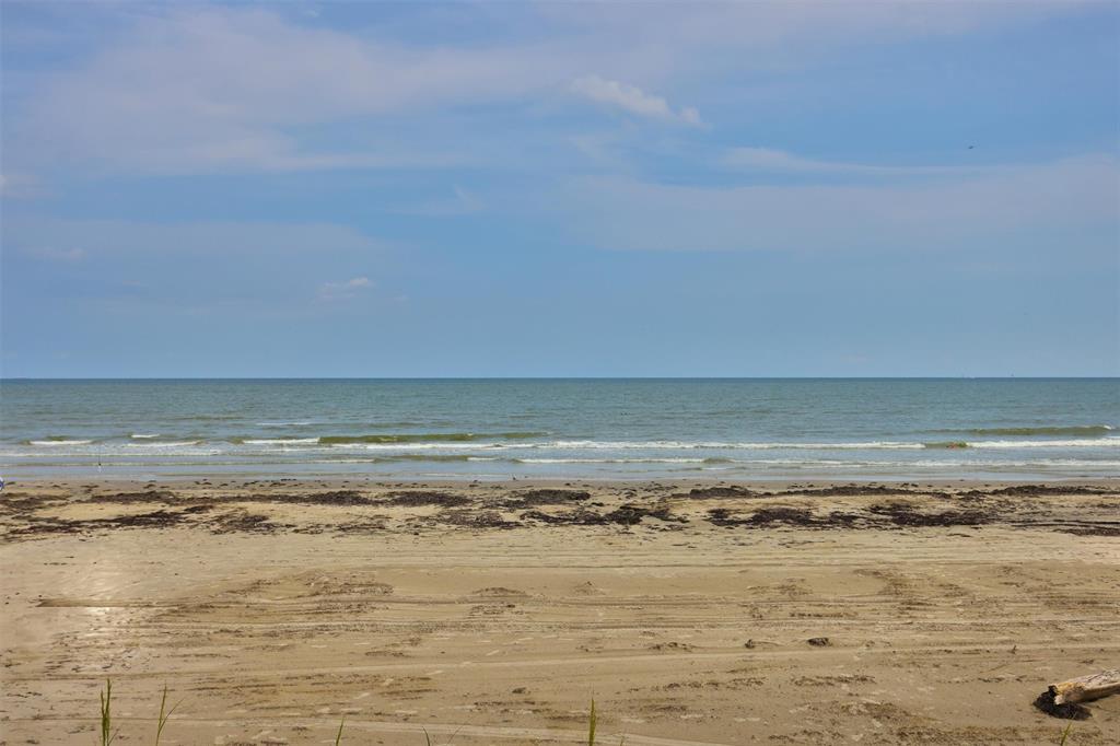 6912 Williams Drive, Galveston, Texas image 43
