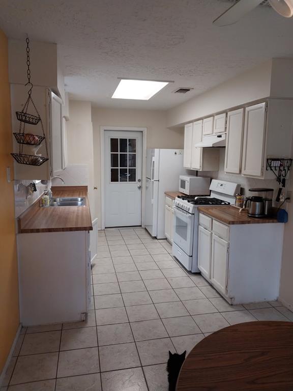 2450 Edgedale Drive
