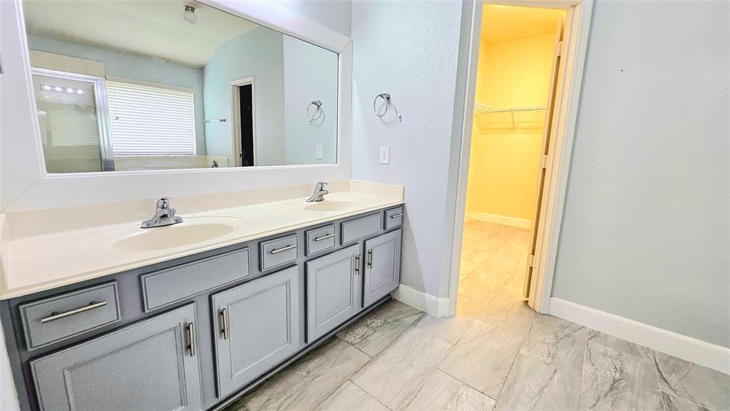 10203 Chestnut Creek Way, Pearland, Texas image 19