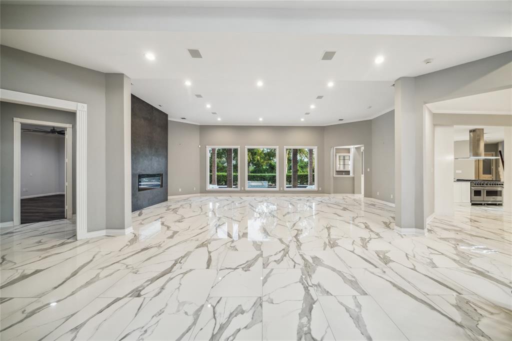 23 GLEN EAGLES DRIVE
