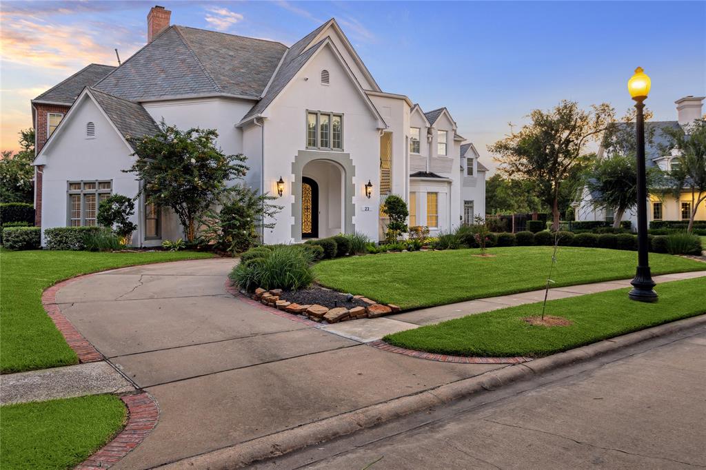 23 GLEN EAGLES DRIVE