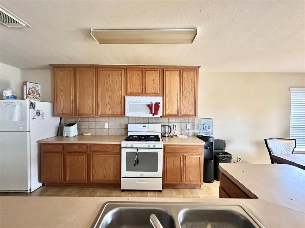 5903 Llano Creek Drive, Katy, Texas image 4
