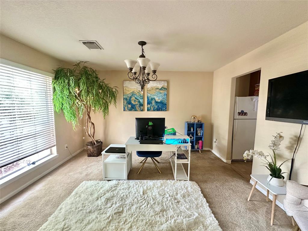 5903 Llano Creek Drive, Katy, Texas image 2