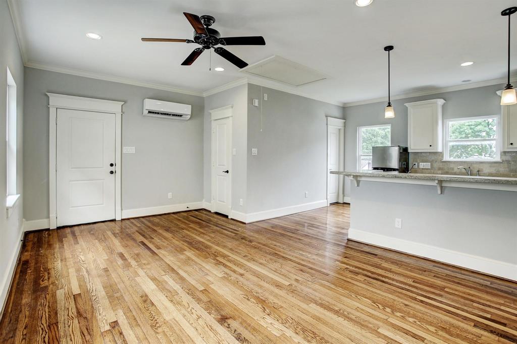 1017 E 26th Street, Houston, Texas image 28
