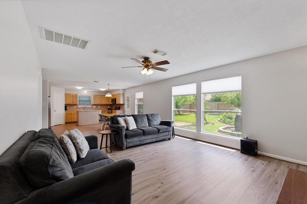 2514 Halstead Drive, Spring, Texas image 19