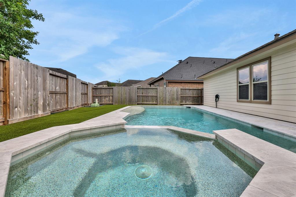 19134 Northfork Bend Lane, Tomball, Texas image 7
