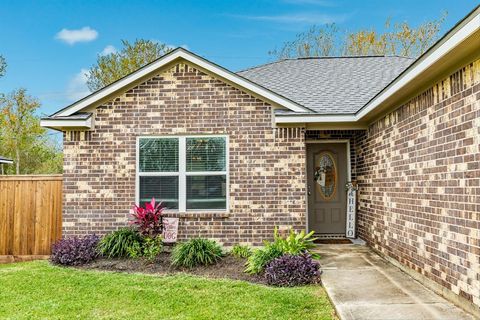 A home in Angleton