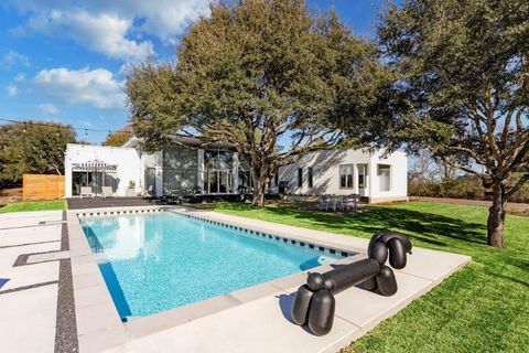 3141 W Ueckert Road Bellville TX 77418