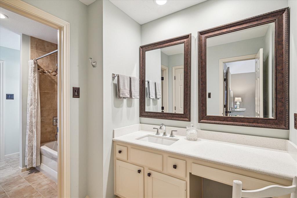 6503 Brobeck Court, Sugar Land, Texas image 25