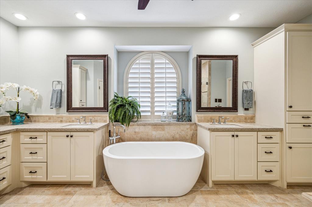 6503 Brobeck Court, Sugar Land, Texas image 17