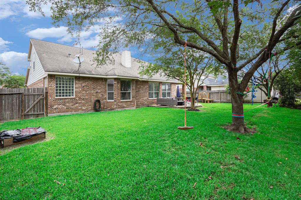 4604 Chaperel Drive, Pearland, Texas image 25