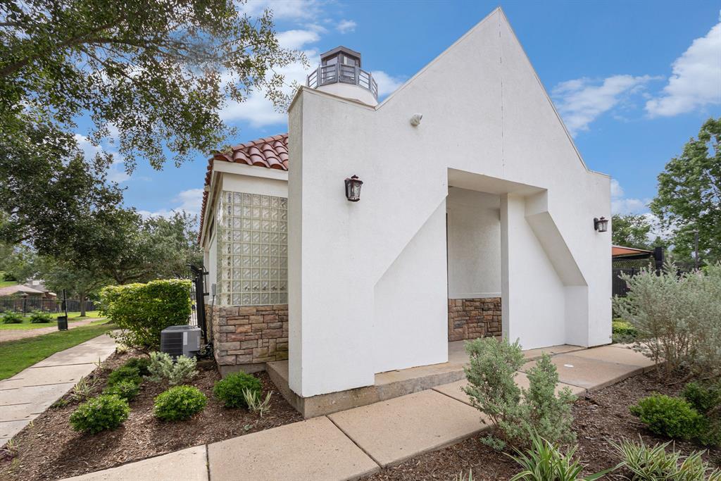 4604 Chaperel Drive, Pearland, Texas image 33