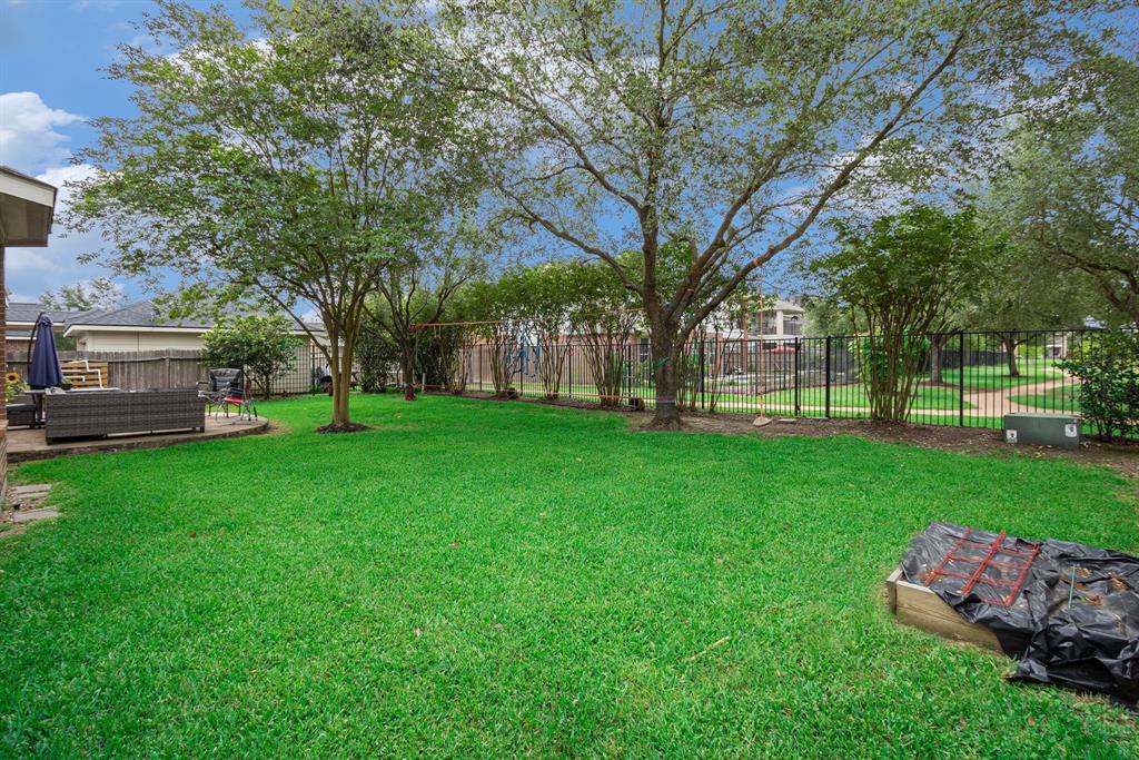 4604 Chaperel Drive, Pearland, Texas image 27