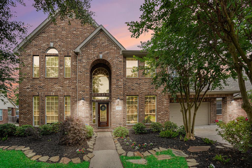 4604 Chaperel Drive, Pearland, Texas image 1
