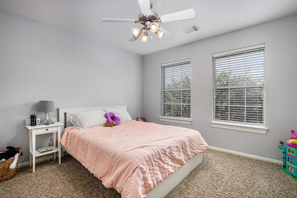 4604 Chaperel Drive, Pearland, Texas image 18