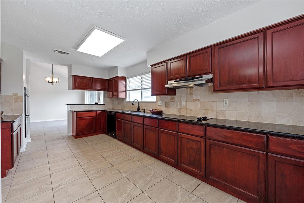 16419 Lost Quail Drive, Houston, Texas image 14