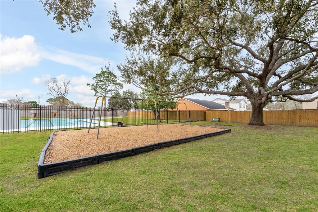 16419 Lost Quail Drive, Houston, Texas image 35