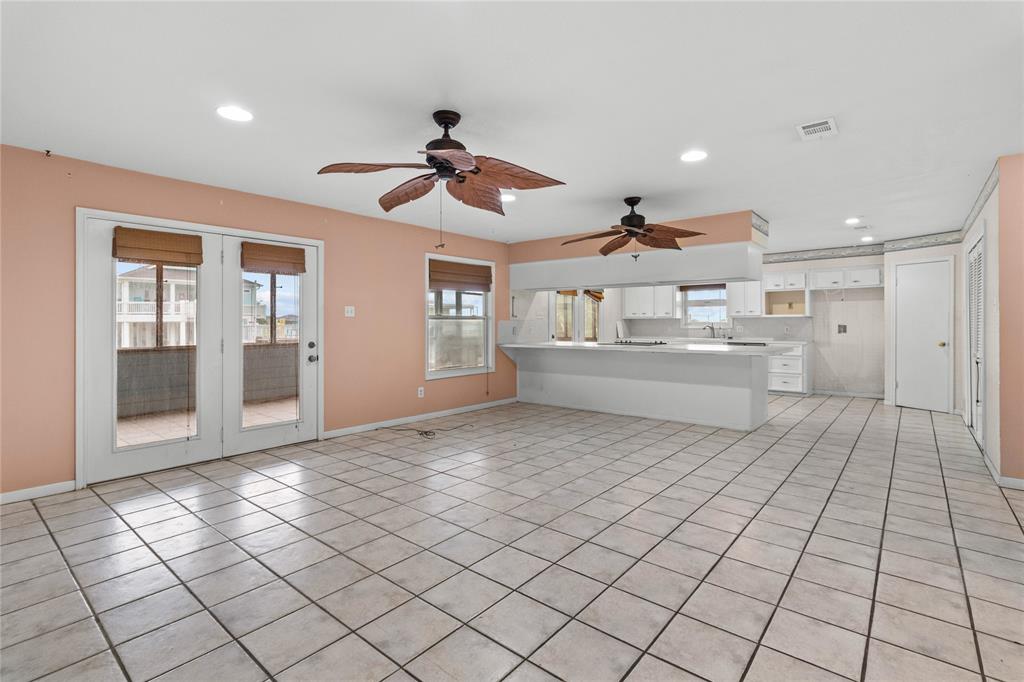 1114 Helen Dowdy, Port Bolivar, Texas image 4