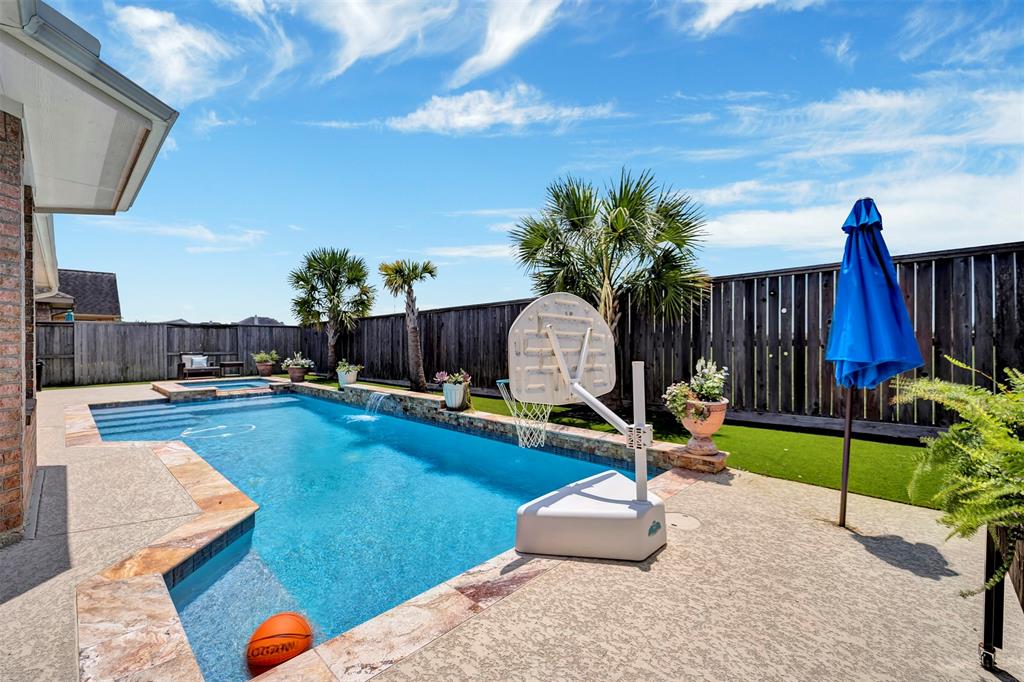 17815 Gables Bend Drive, Tomball, Texas image 39