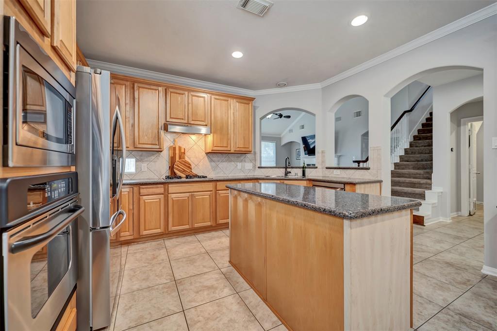 17815 Gables Bend Drive, Tomball, Texas image 16