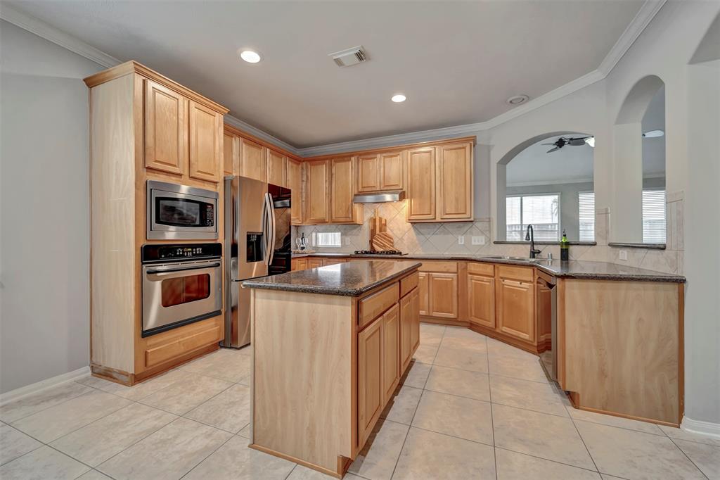 17815 Gables Bend Drive, Tomball, Texas image 15