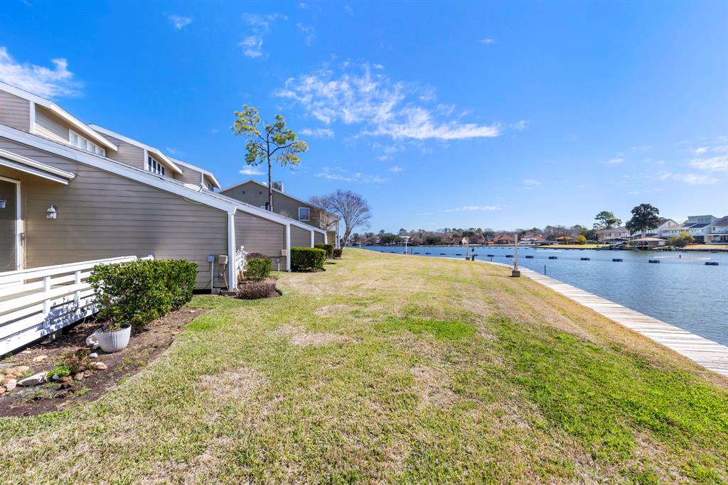 10 April Point Drive #10, Conroe, Texas image 8