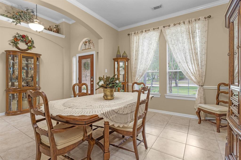 2002 Graystone Hills Drive, Conroe, Texas image 8