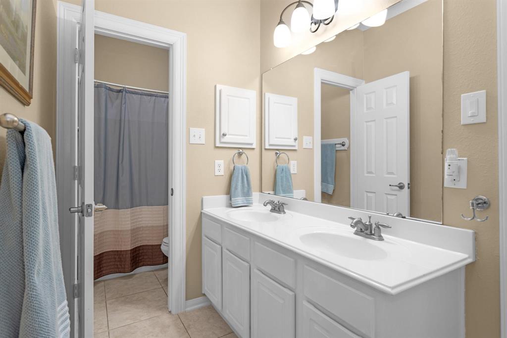2002 Graystone Hills Drive, Conroe, Texas image 33