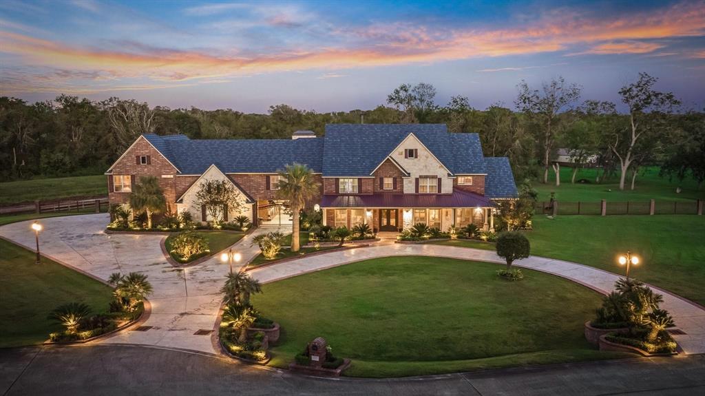 607 Oyster Shell Court