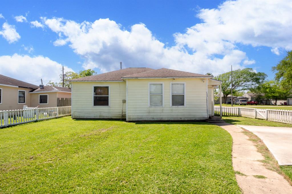 1231 W 7th Street, Freeport, Texas image 20
