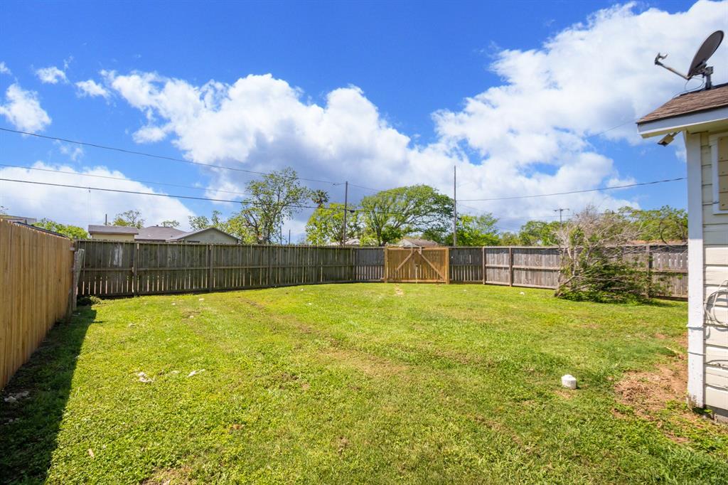 1231 W 7th Street, Freeport, Texas image 21