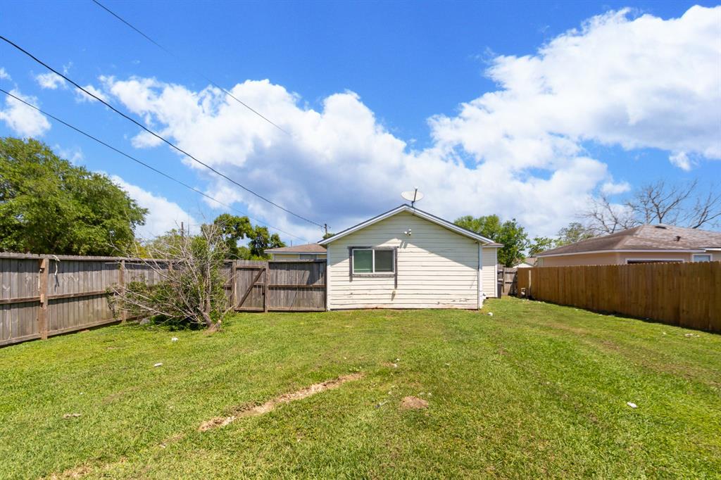 1231 W 7th Street, Freeport, Texas image 22