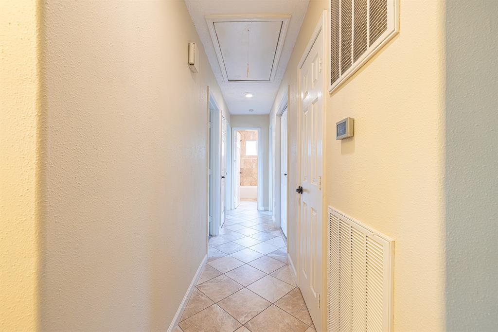 2318 Green Valley Drive, Deer Park, Texas image 15