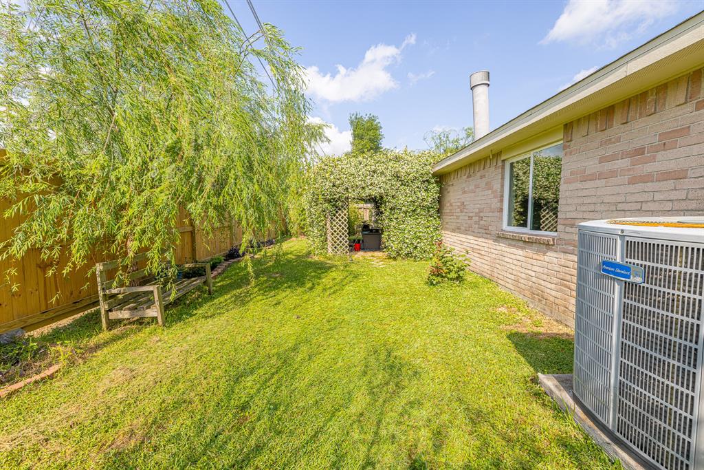 2318 Green Valley Drive, Deer Park, Texas image 25