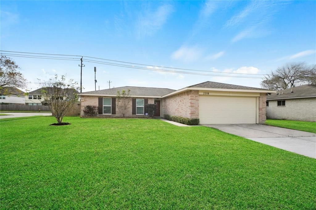 2318 Green Valley Drive, Deer Park, Texas image 1