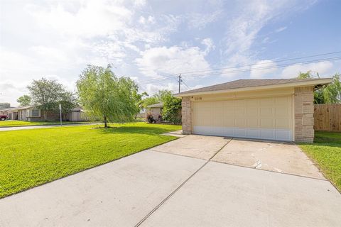 2318 Green Valley Drive Deer Park TX 77536