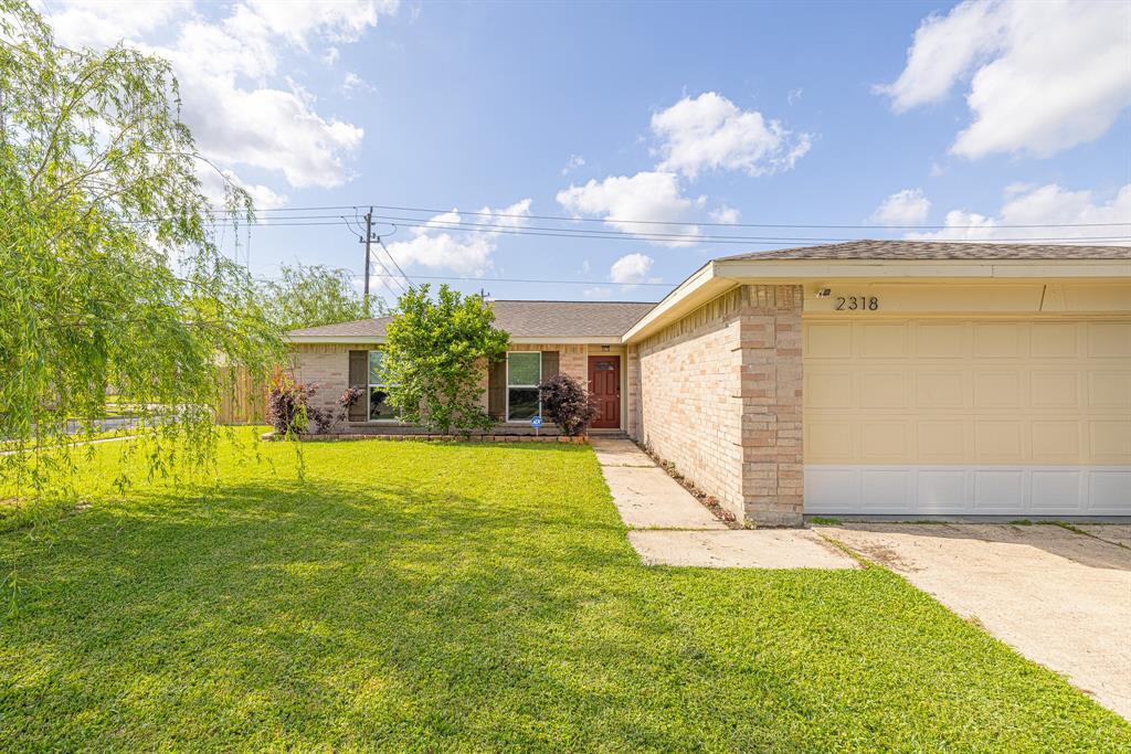 2318 Green Valley Drive, Deer Park, Texas image 2