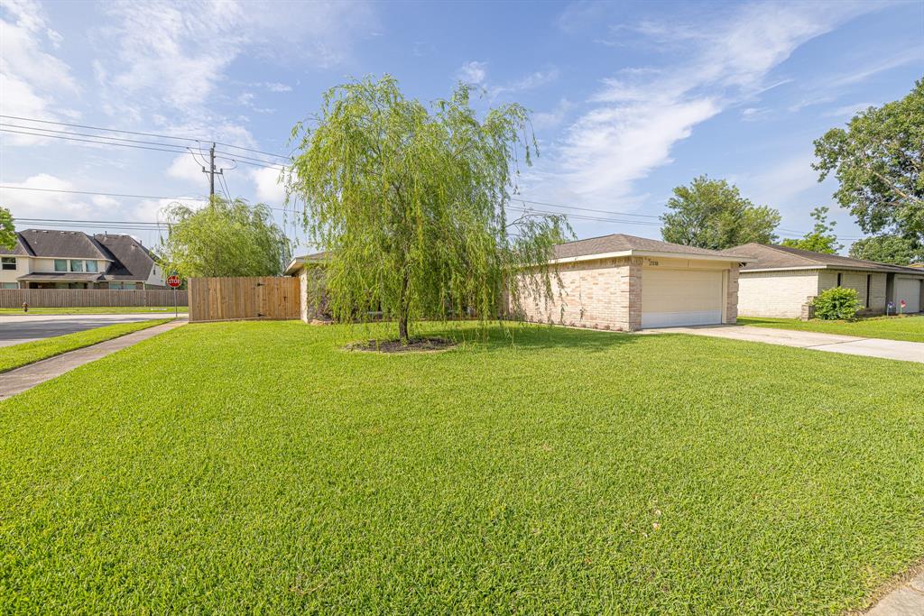 2318 Green Valley Drive