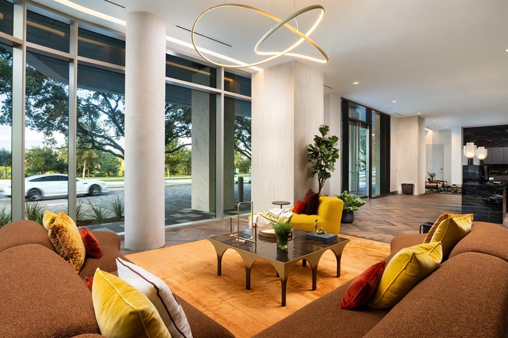 1711 Allen Parkway 2605