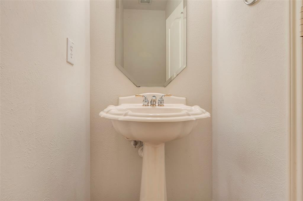 6604 Trenton Lake Lane, Houston, Texas image 27