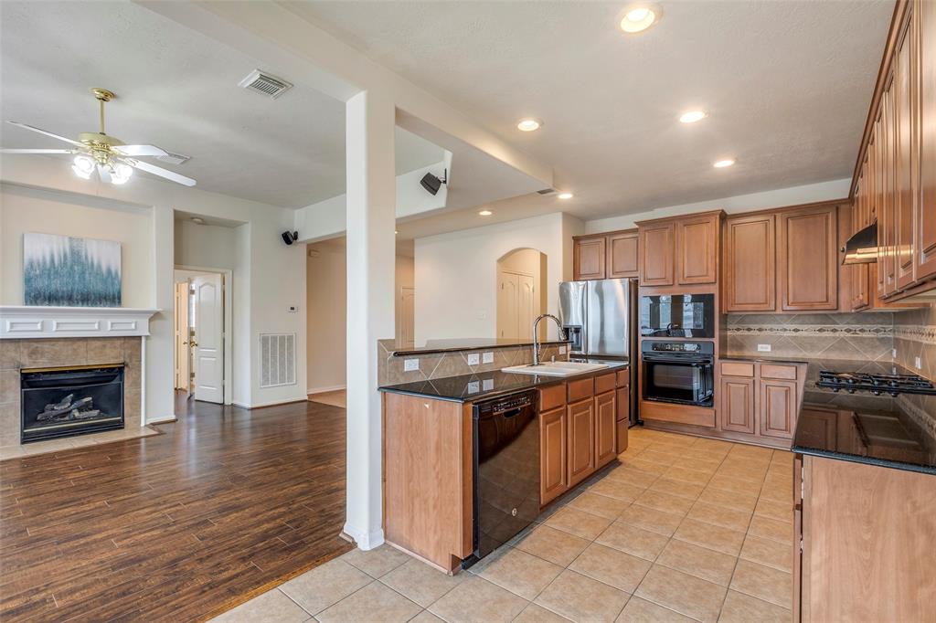 6604 Trenton Lake Lane, Houston, Texas image 23