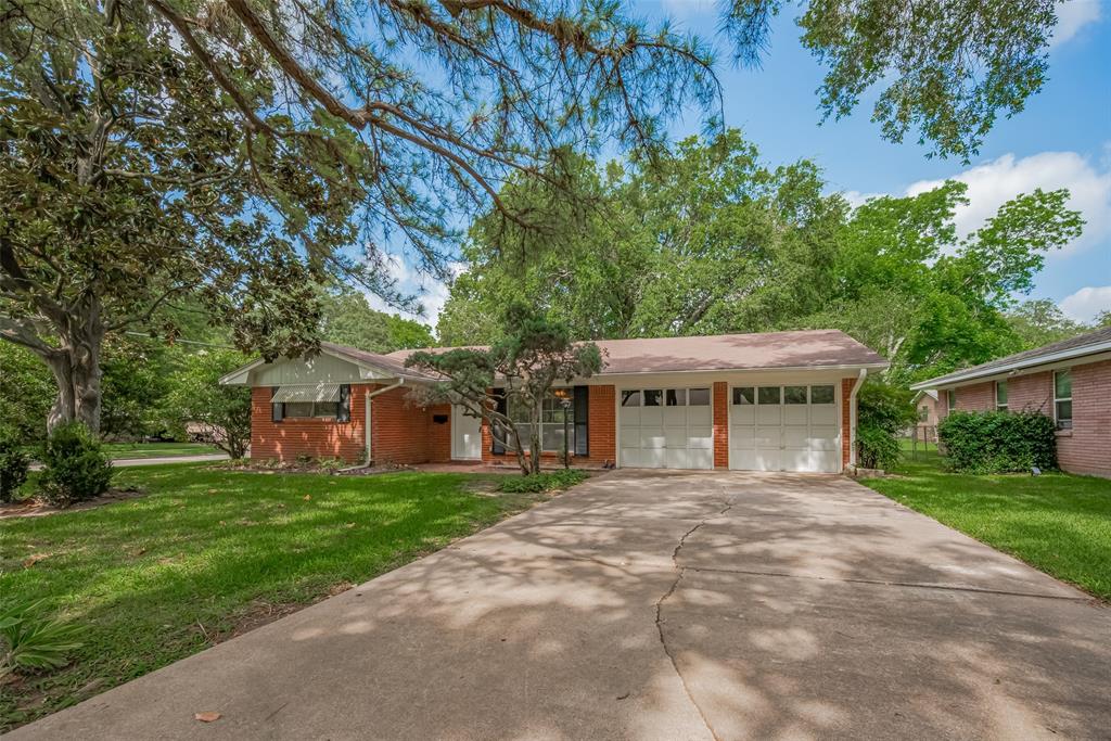 614 Kyle Street, Sugar Land, Texas image 4