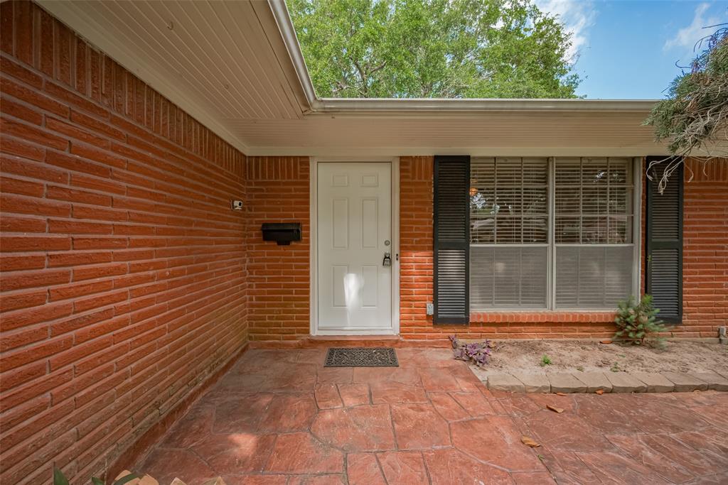 614 Kyle Street, Sugar Land, Texas image 5
