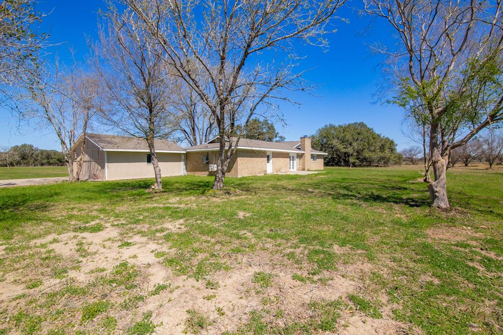 2631 Benbow Road, Inez, Texas image 6