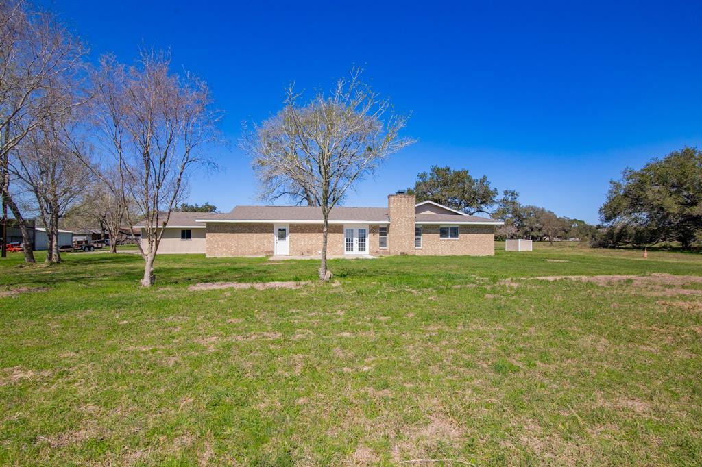 2631 Benbow Road, Inez, Texas image 4