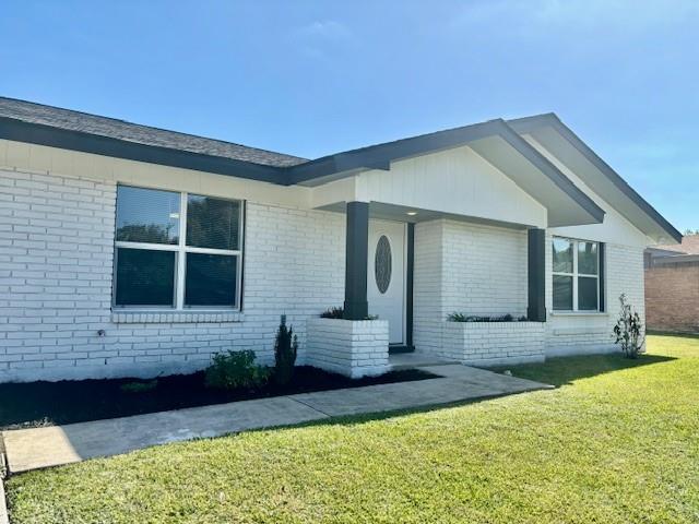 2216 Larry Drive, Port Lavaca, Texas image 2