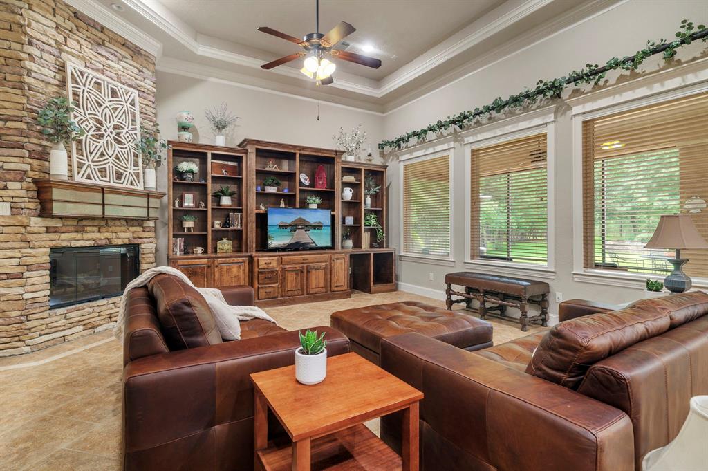 28933 Village Bend